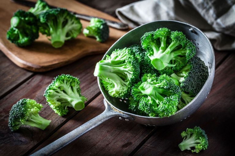 Is Broccoli A Good Source Of Iron? How Much Iron In Broccoli? From A